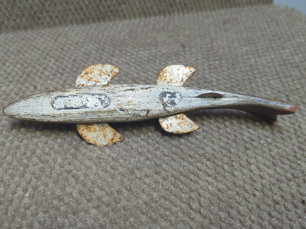 Antique Primitive Folk Art Fish Decoy