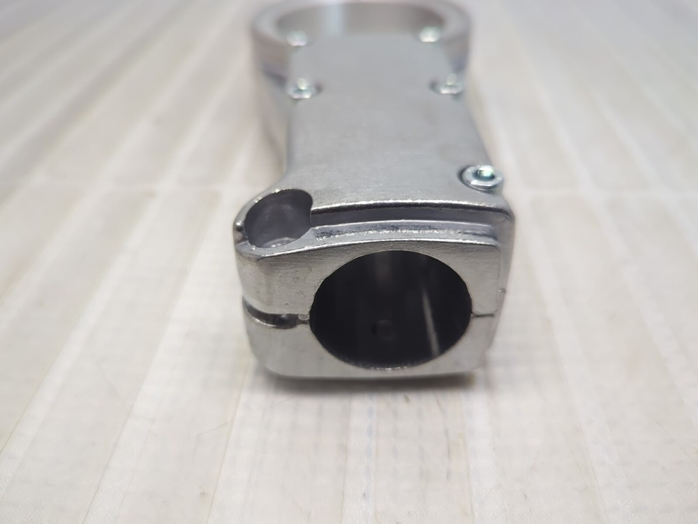 NILFISK ADVANCE VF40104F GEAR SEAT *