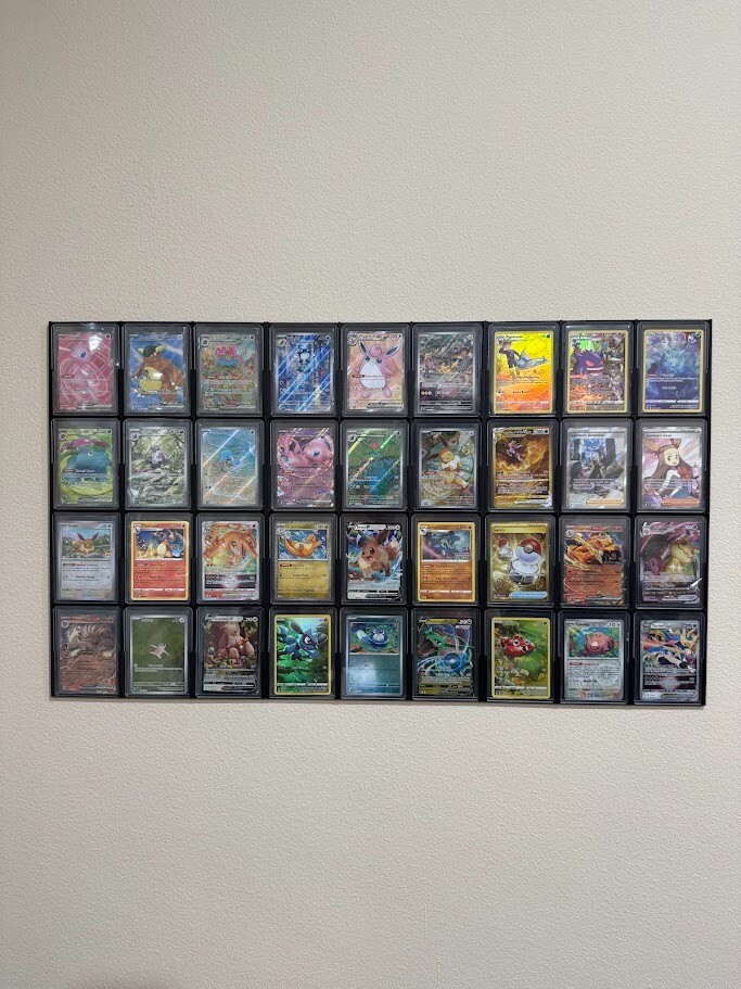 Toploader Wall Display for TCG Cards Modular (Cards Not Included)