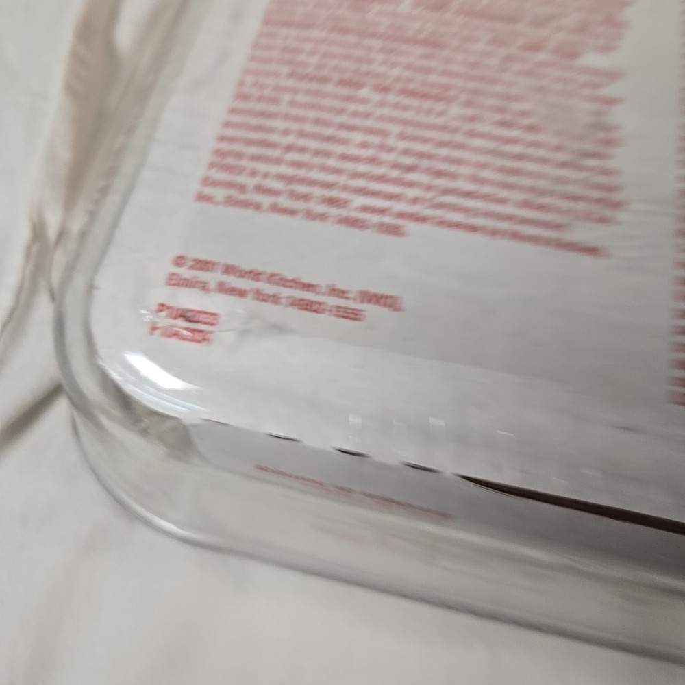 New 2 piece pyrex Bakeware Set