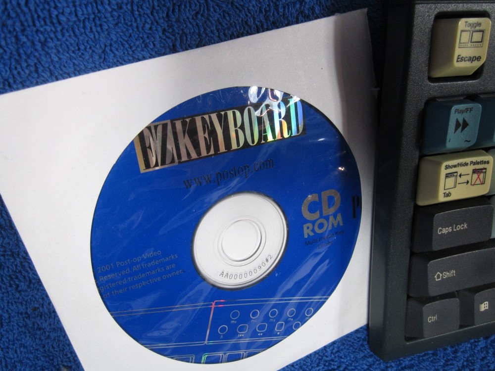 Adobe Premiere 6.5 Smartsound Video Bundle Tutorial Bonus Content Disks Keyboard