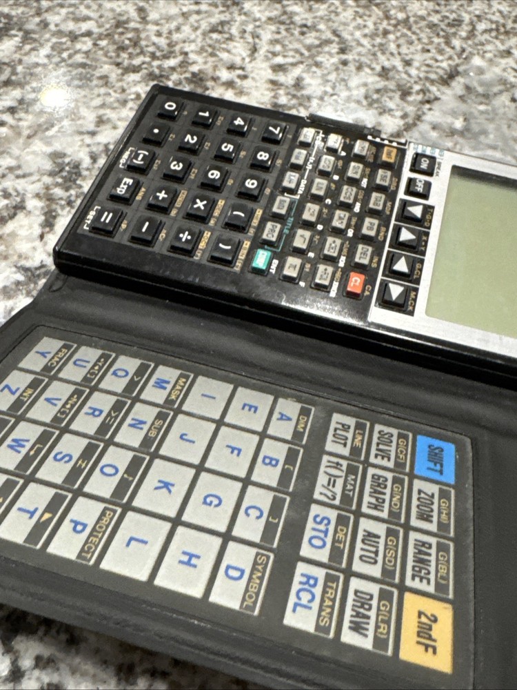 SHARP EL-9000 Super Scientific Calculator Graphic Programmable Works Dark Screen