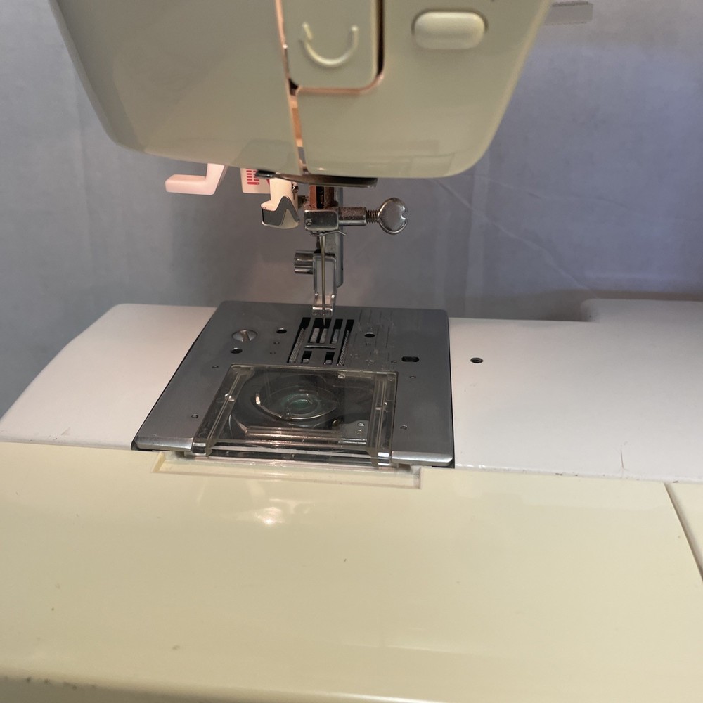 Euro Pro 9101 Sewing Machine