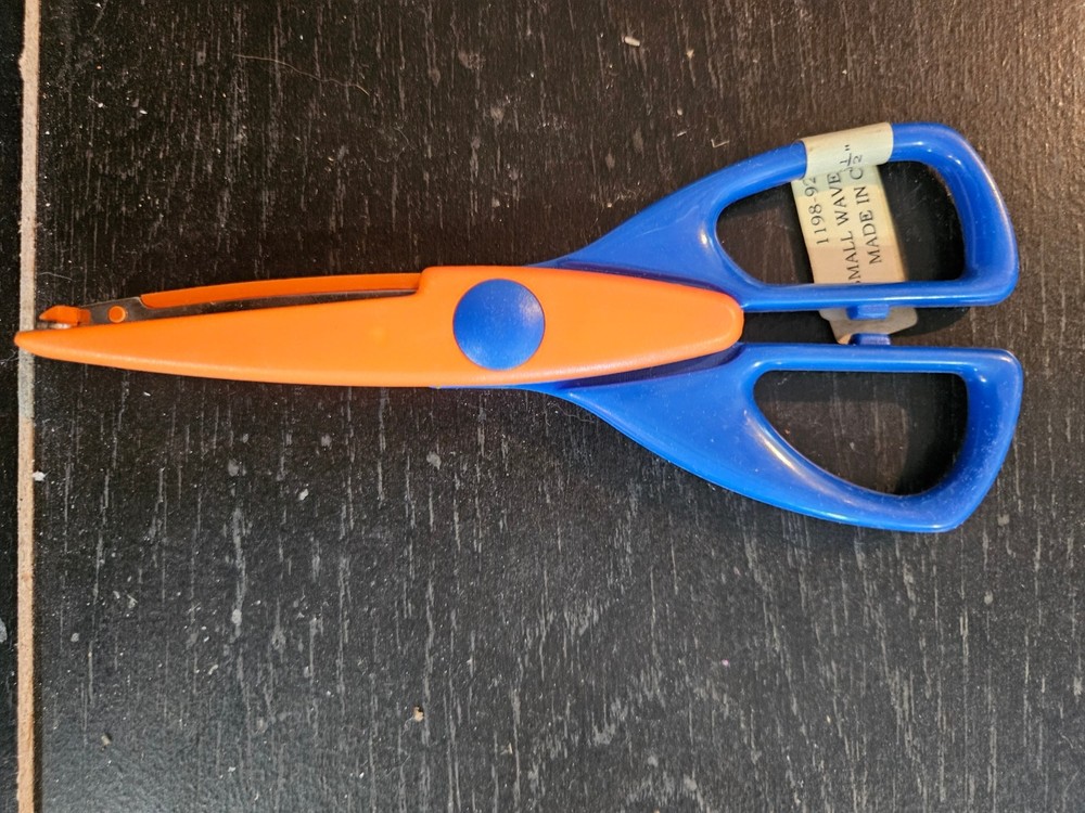 Decorative Edge Scissors for Scrapbooking