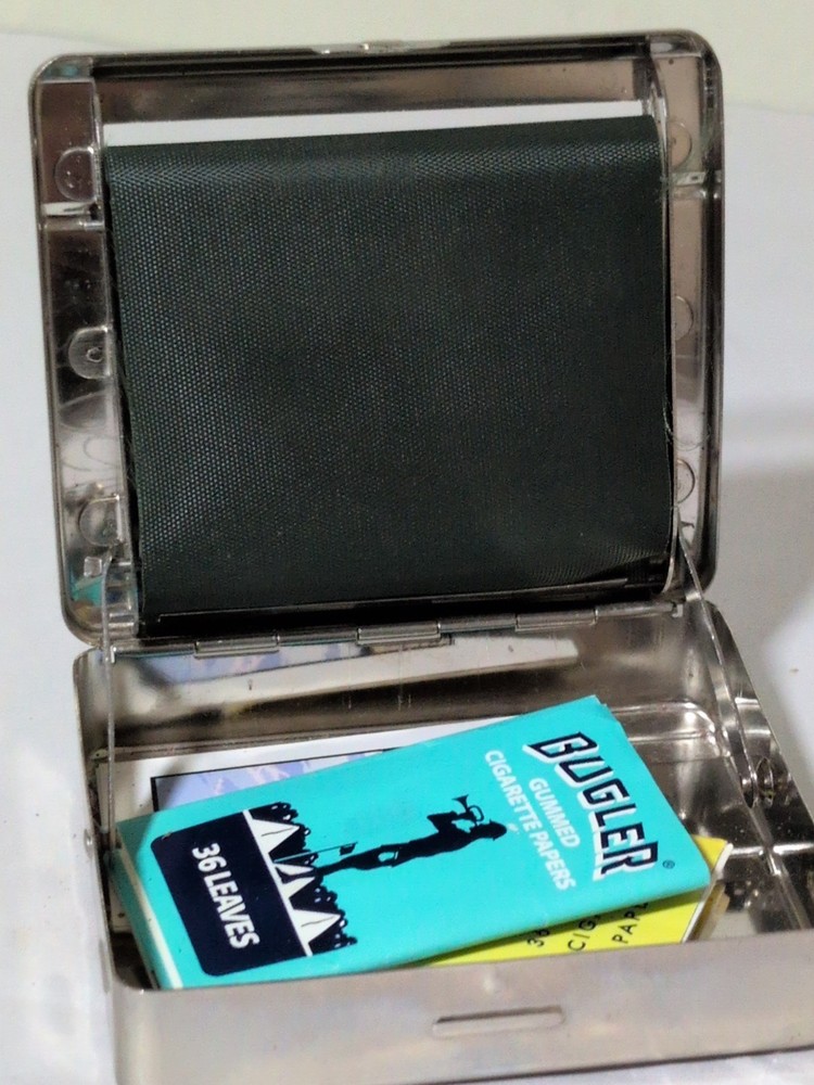 Automatic Cigarette Rolling Machine, Metal Box Cigarette Case PIRATE Skull
