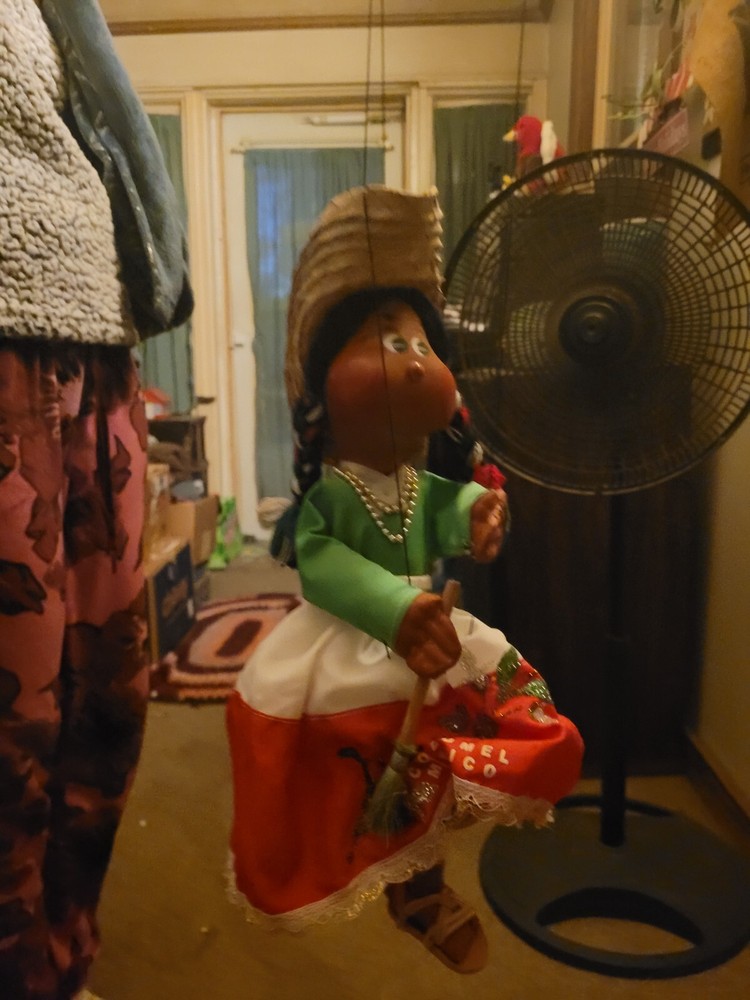 Vintage Senorita' Mexico String Puppet