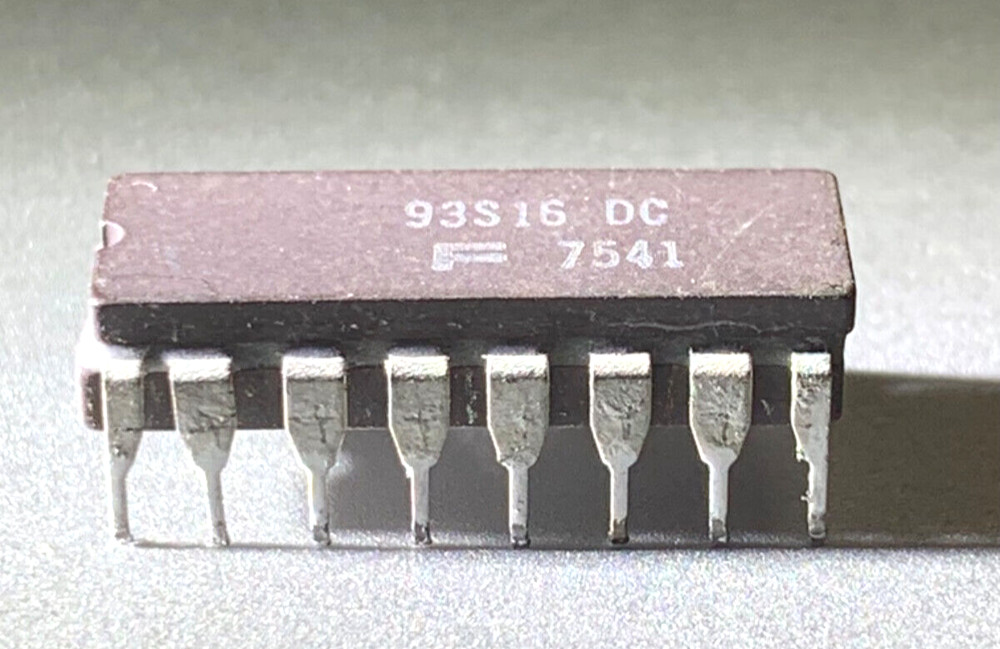 Fairchild 93S16-DC Synchronous 4-Bit Binary Counter Vintage IC