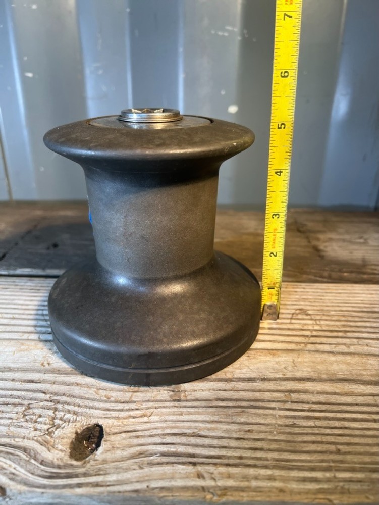 Lewmar 16 single speed winch