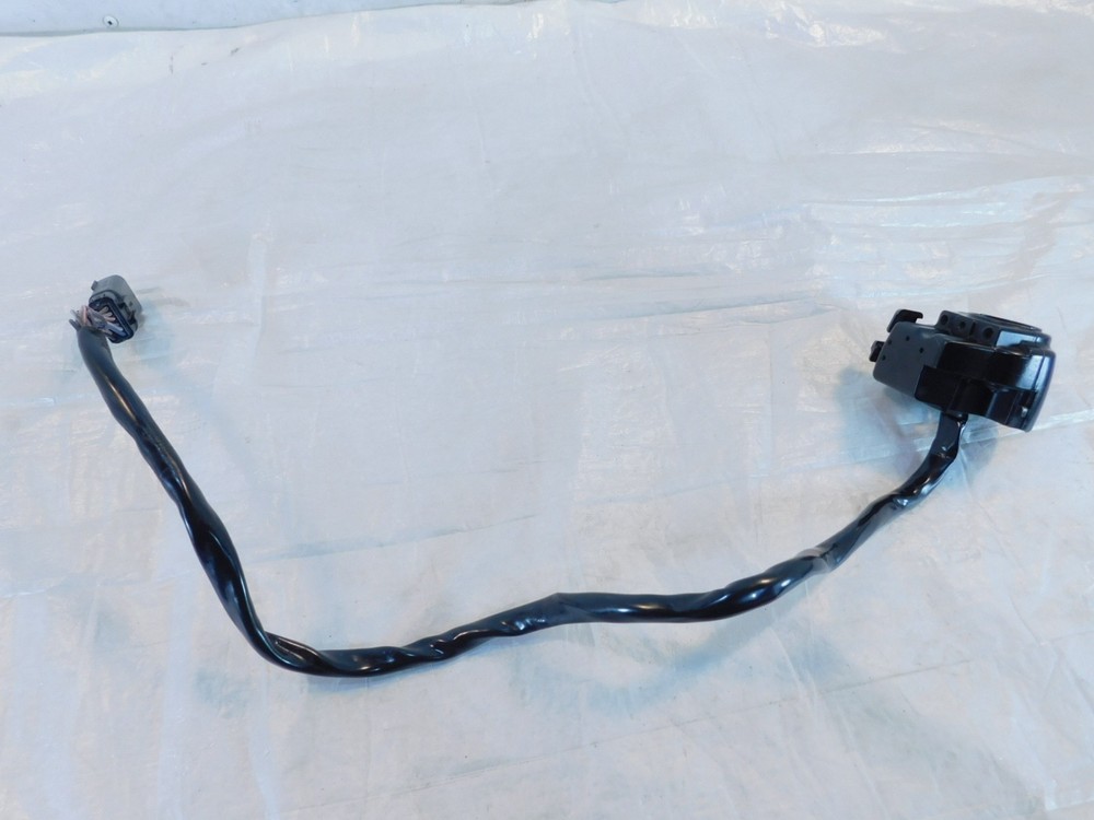 Harley Davidson Electra Glide Ultra Classic Left Handlebar Speaker Volume Switch