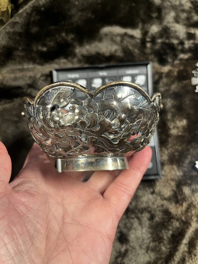 YAT SUN SHANGHAI STERLING BOWL