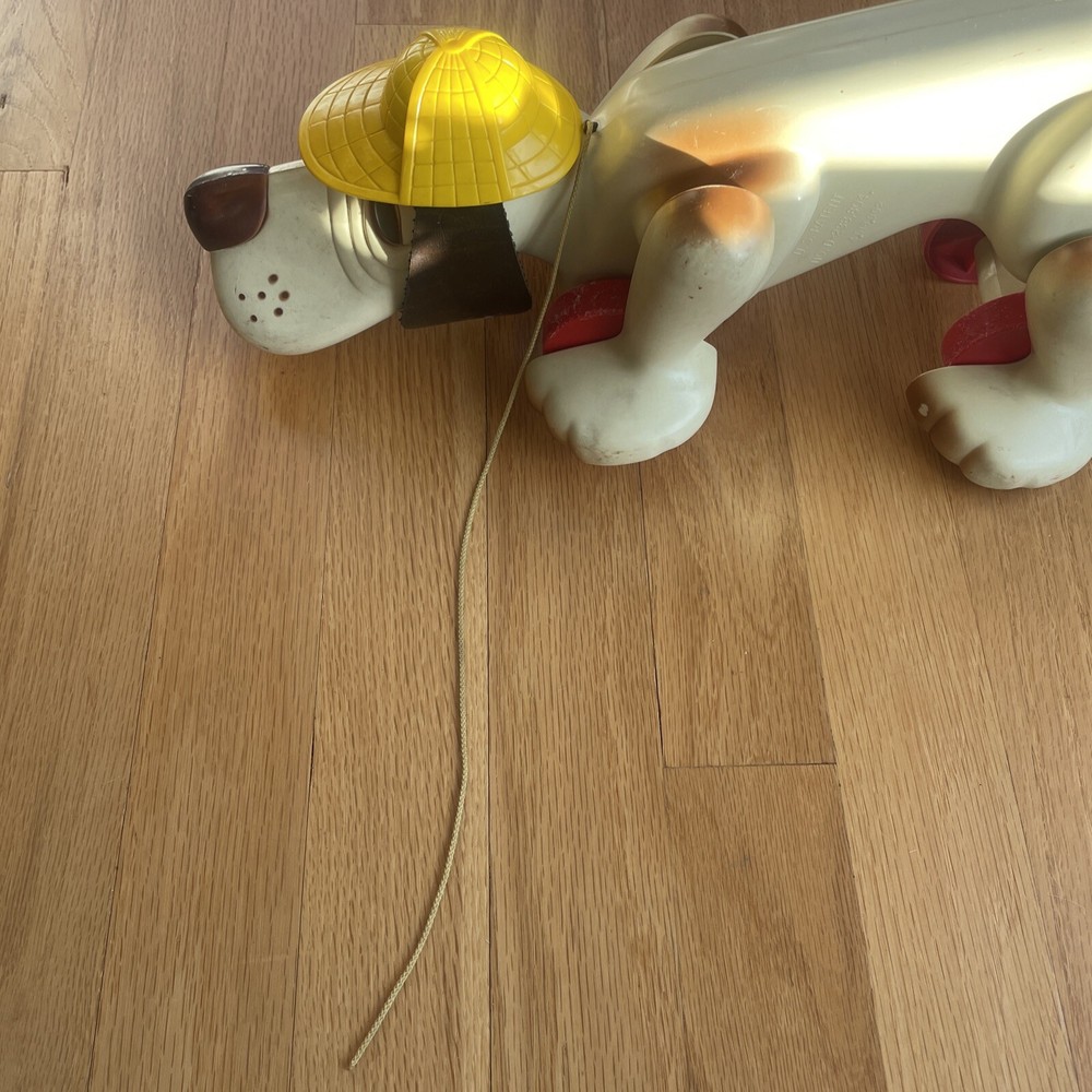 Vintage 1970s Hasbro Digger The Hound Dog Sleuth Detective Pull String Toy