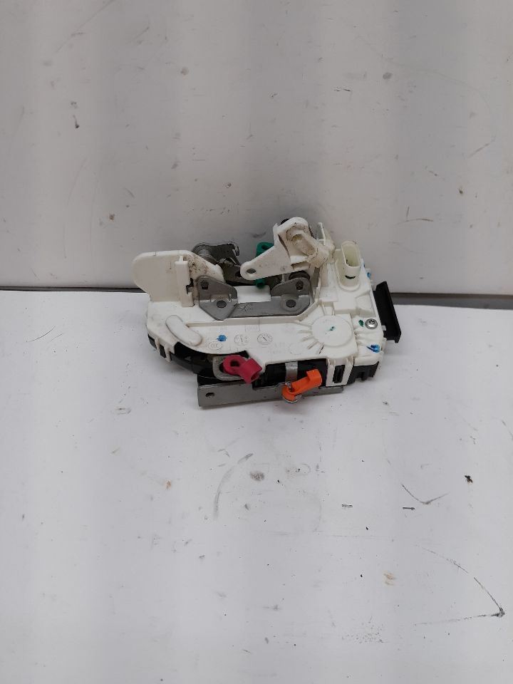 13-18 DODGE RAM 3500 DRIVERS LEFT FRONT DOOR ACTUATOR
