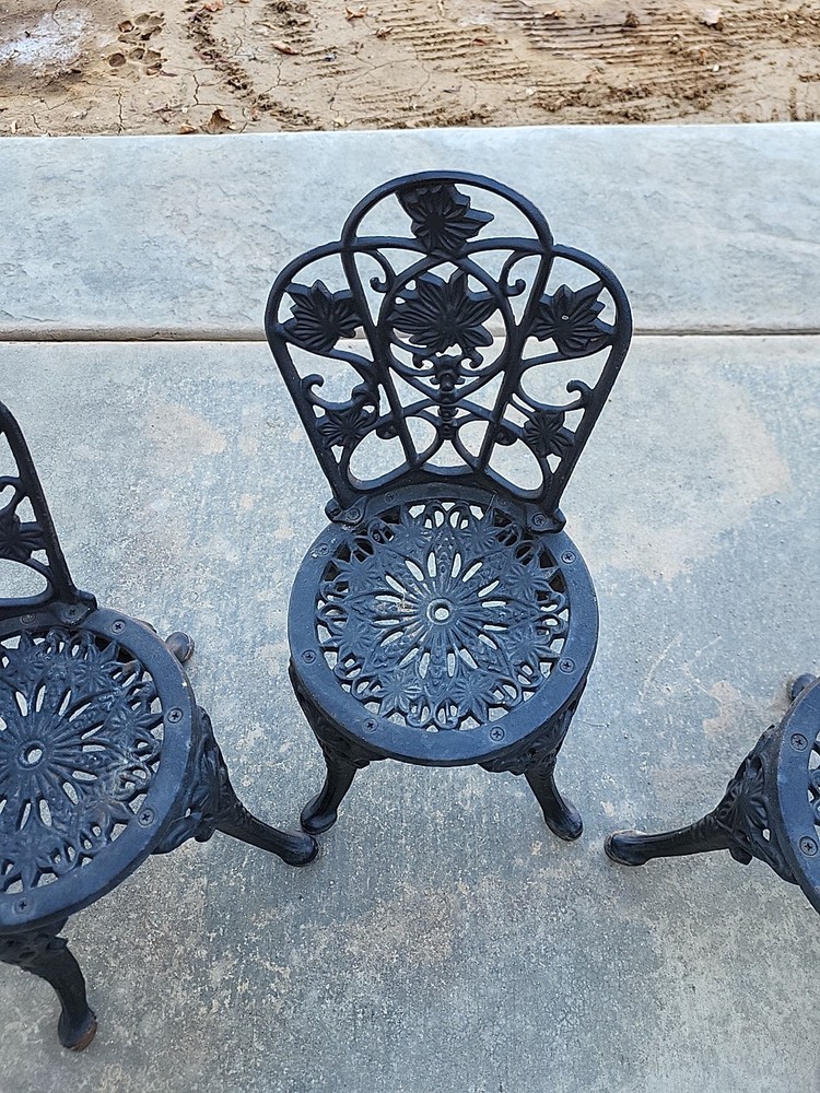 Cast Iron Mini Park Bench And Chairs Set
