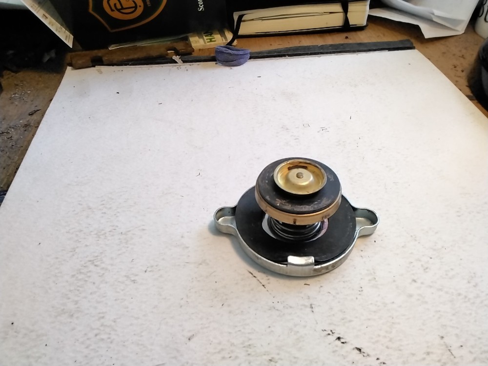 Triumph Tr Radiator Cap