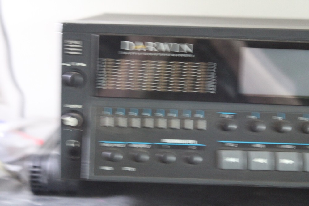 E-MU 4001 Darwin Digital Audio Disk Recorder EMU 1996 - Powers On