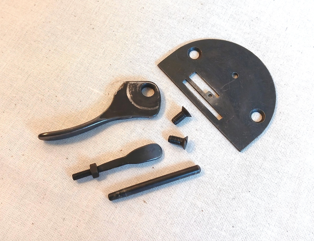 Singer Sewing Machine 15-91 BLACKSIDE Parts