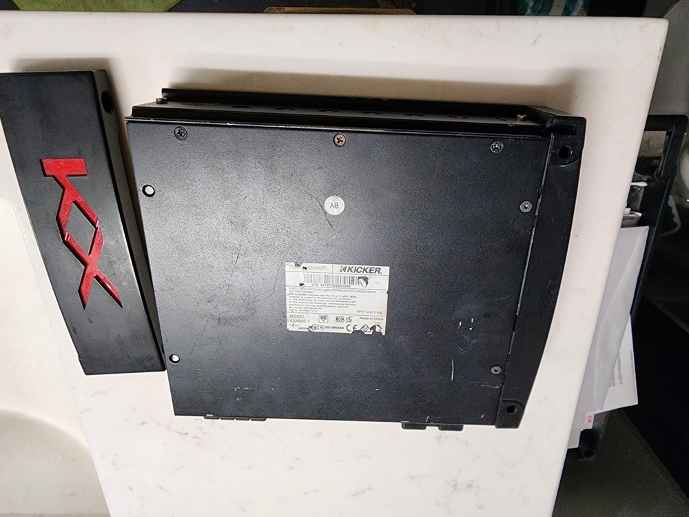 Kicker kxa800.1 not powering up
