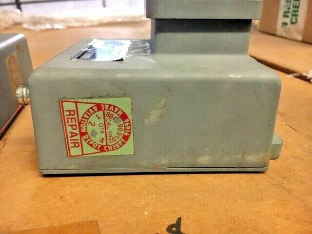 MS25448 ELAPSED TIME INDICATOR ACCELEROMETER AVIONICS COCKPIT