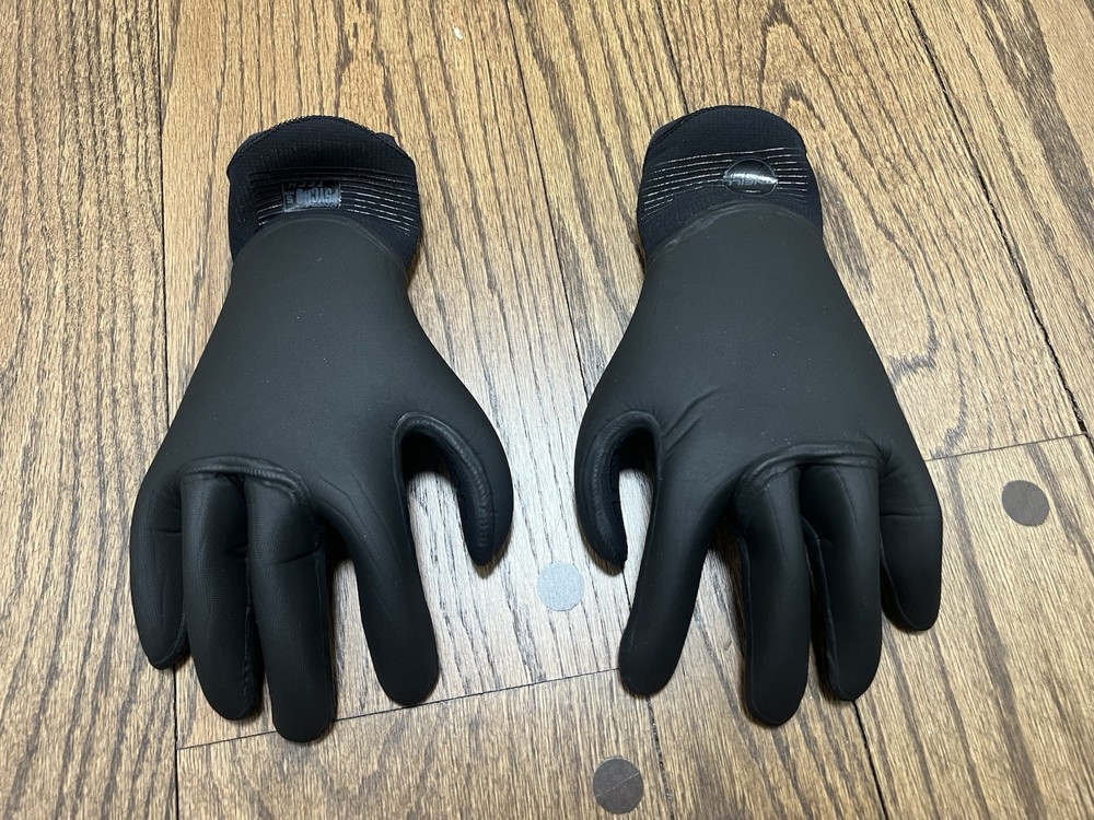 Oneil Psychotech 3mm and 5mm Wetsuit Gloves Size Medium