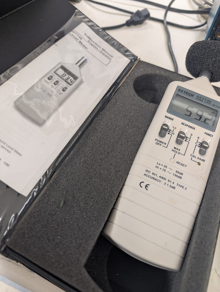 Extech Instruments 407736 Sound Level Meter with case **Pre-Owned**