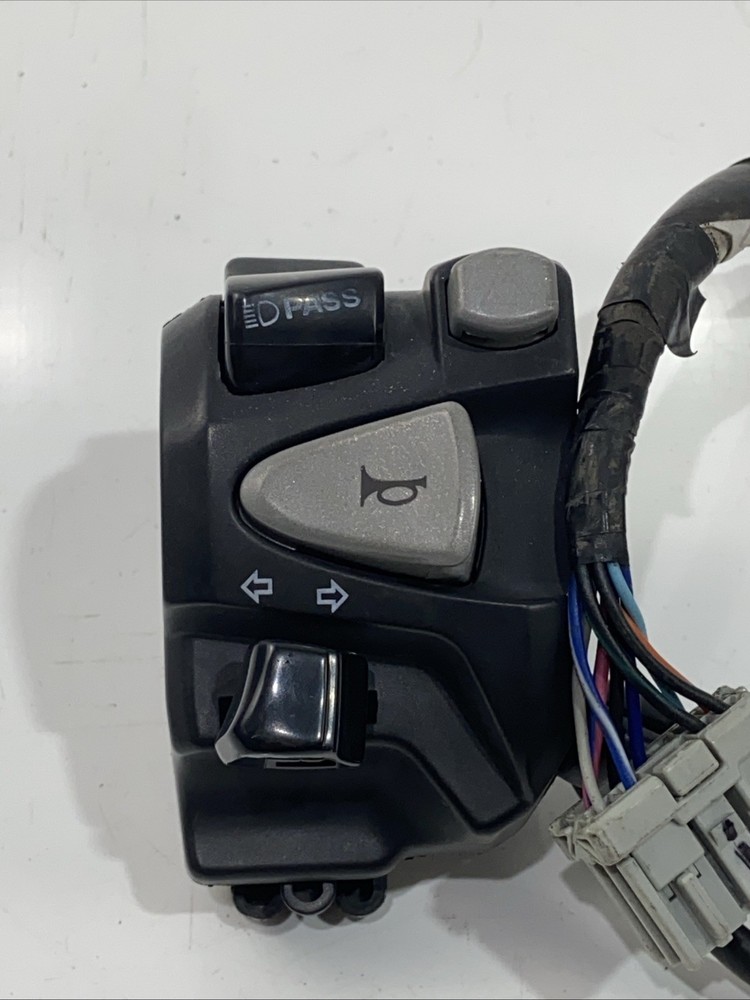 ♻️ Honda CBR 650F (RC 96) 2017 - 2018 Left Switchgear Handlebar Controls ♻️