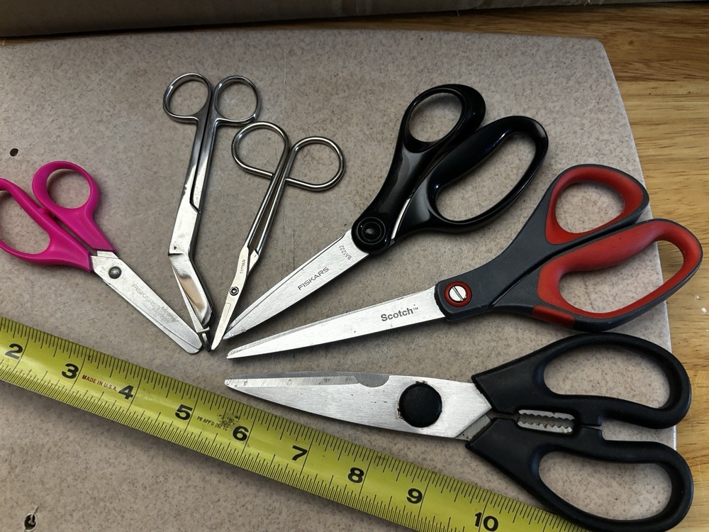 Scissors lot of 6
