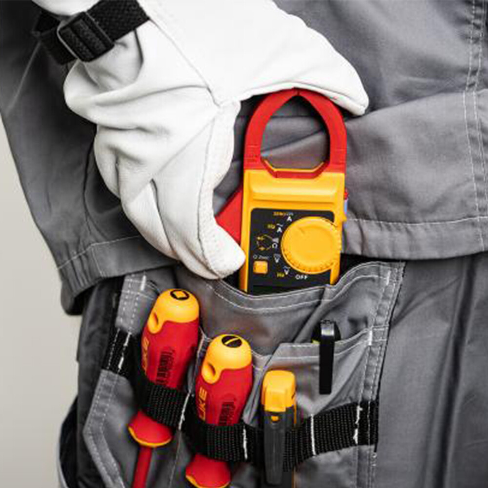 Fluke 301D AC/DC Clamp Meter 600A 600V Voltage Current Frequency Backlight