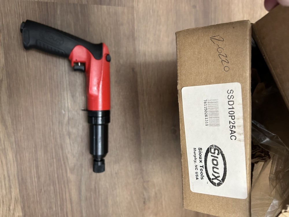 Pneumatic Screwdriver, Shuttle Reverse, Bare Tool ToolKit, QuickChange Chuck