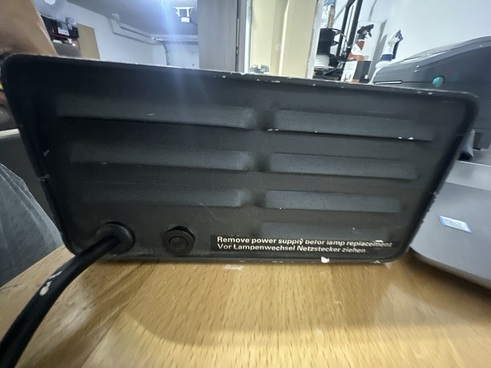 Volpi Intralux 4000 Fiber Optic Light Source W/ round light guide
