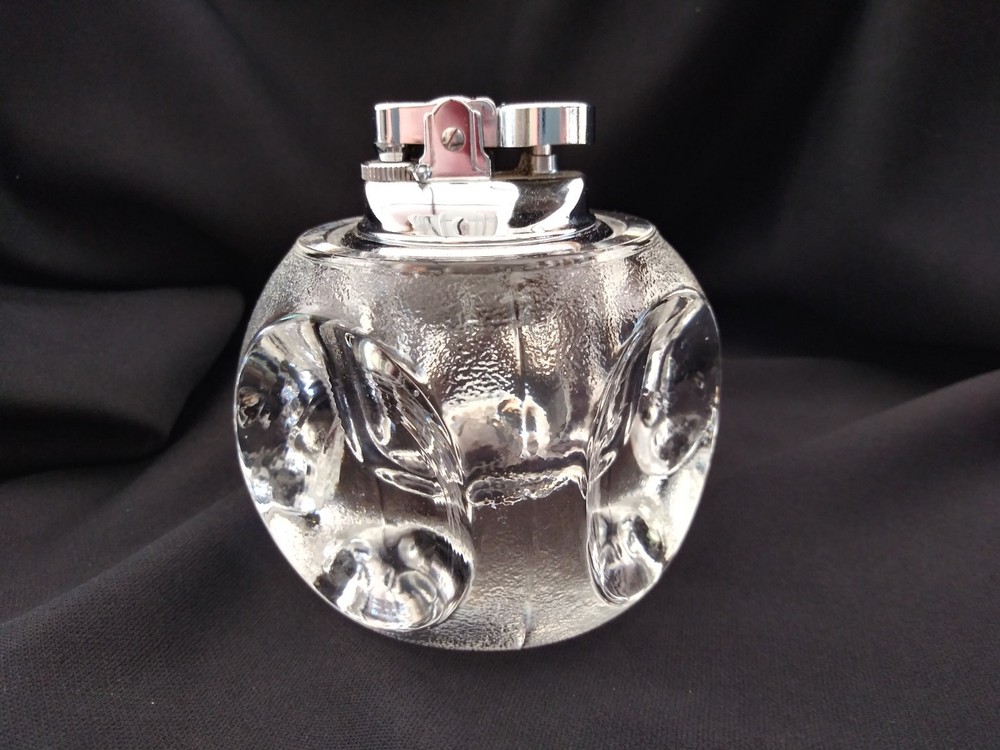 Vintage Ronson Japan Crystal Table Lighter