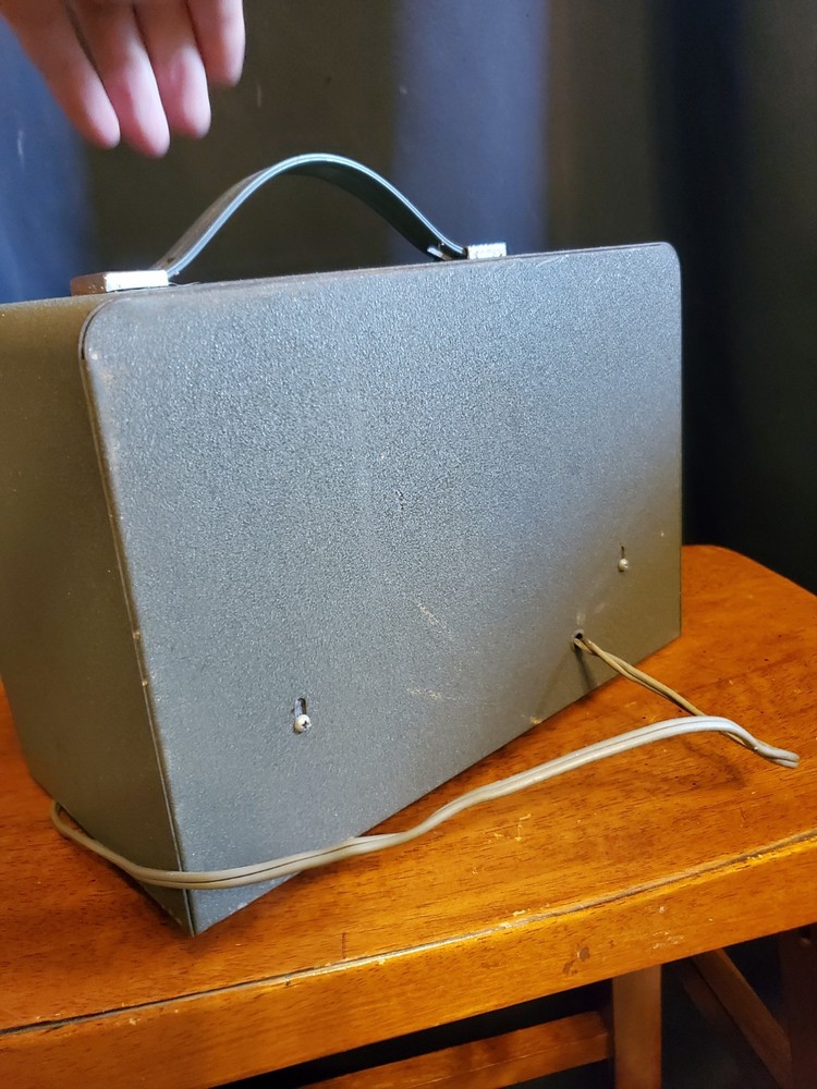 GENOMETER MODEL 156 VOLTMETER