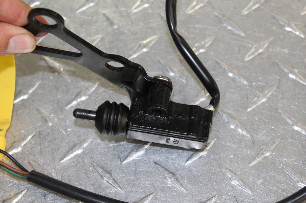 2011 TRIUMPH SPEED TRIPLE KICKSTAND SIDE KICK STAND SENSOR
