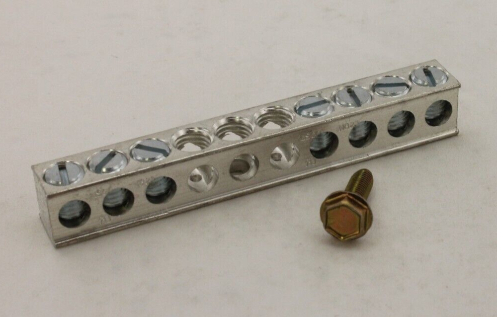 Eaton DS100GK Ground Lug Kit