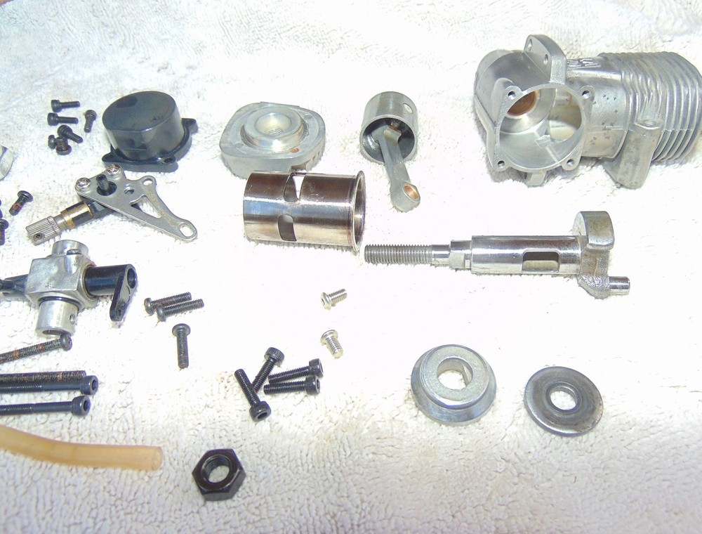 OS LA 40 RC Model Airplane Engine, Nice engine, cleaned with socket screws