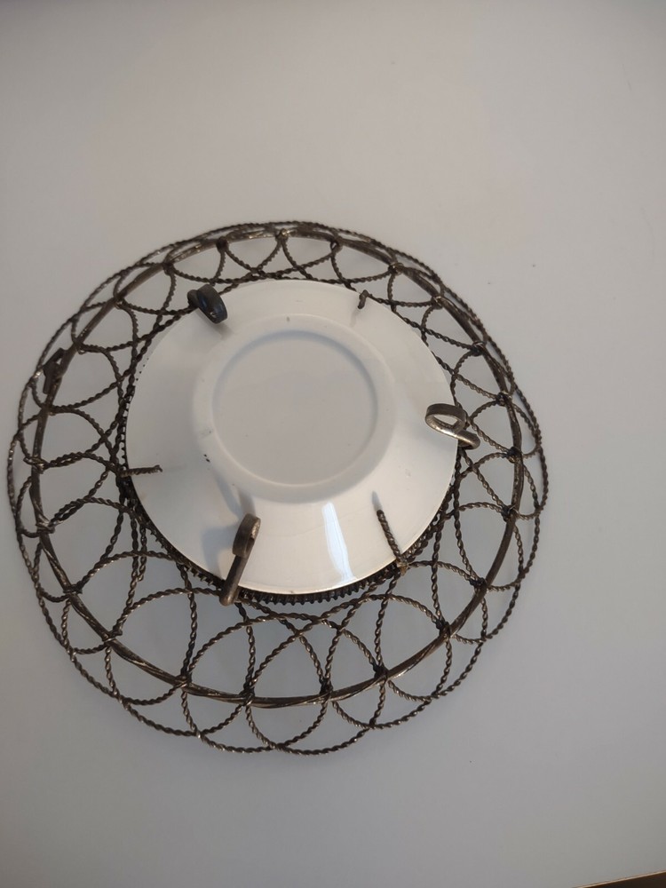 wire baskets vintage
