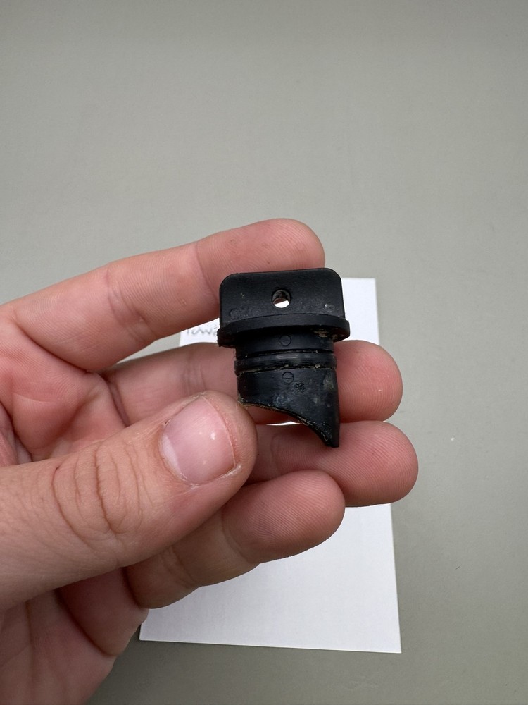 AGD Automag Power Feed Plug Black