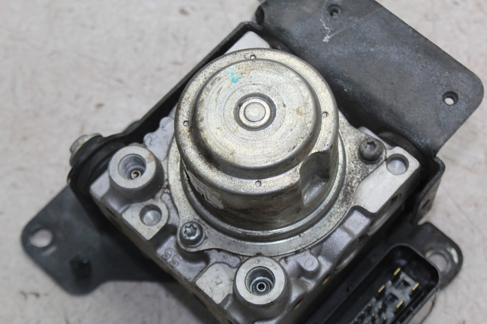 2011 VICTORY VISION TOUR ABS PUMP UNIT MODULE