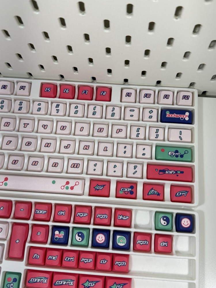 KEYTOK - Wave - KDA Profile Dye-Sub PBT Keycaps