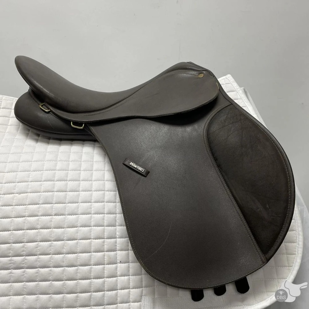 Wintec 17" Interchangeable 250 AP Saddle