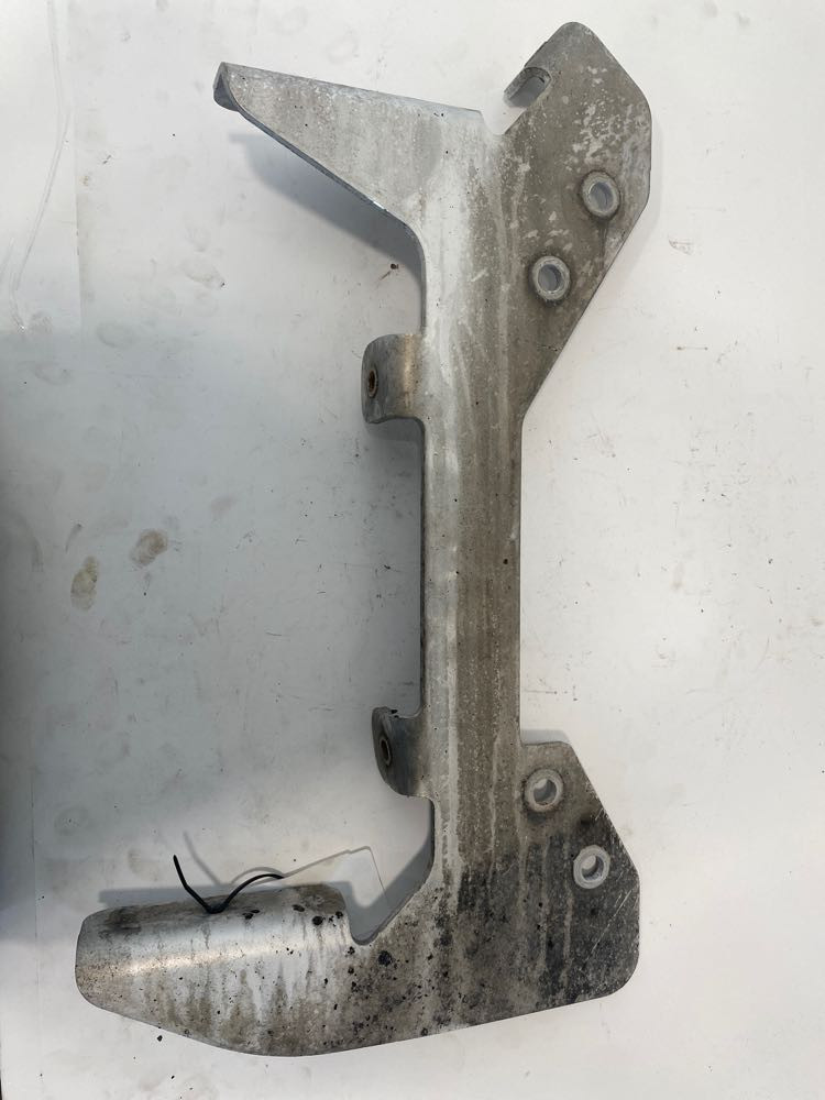 Freightliner Cascadia Frame Brackets A2267324003 (753-10173)