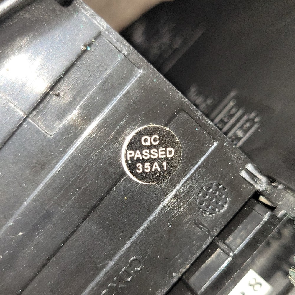 Durabrand CD-566 Fully Programmable CD Player Silver/Black LCD Display w/ Case