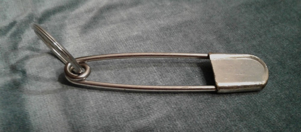 Vintage Risdon 5" Safety Pin Key Tag