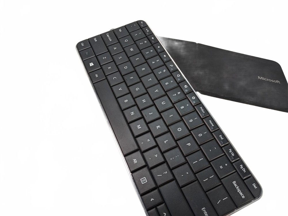 Microsoft Wedge Foldable Slim Keyboard China Wireless Bluetooth Black PC Mac
