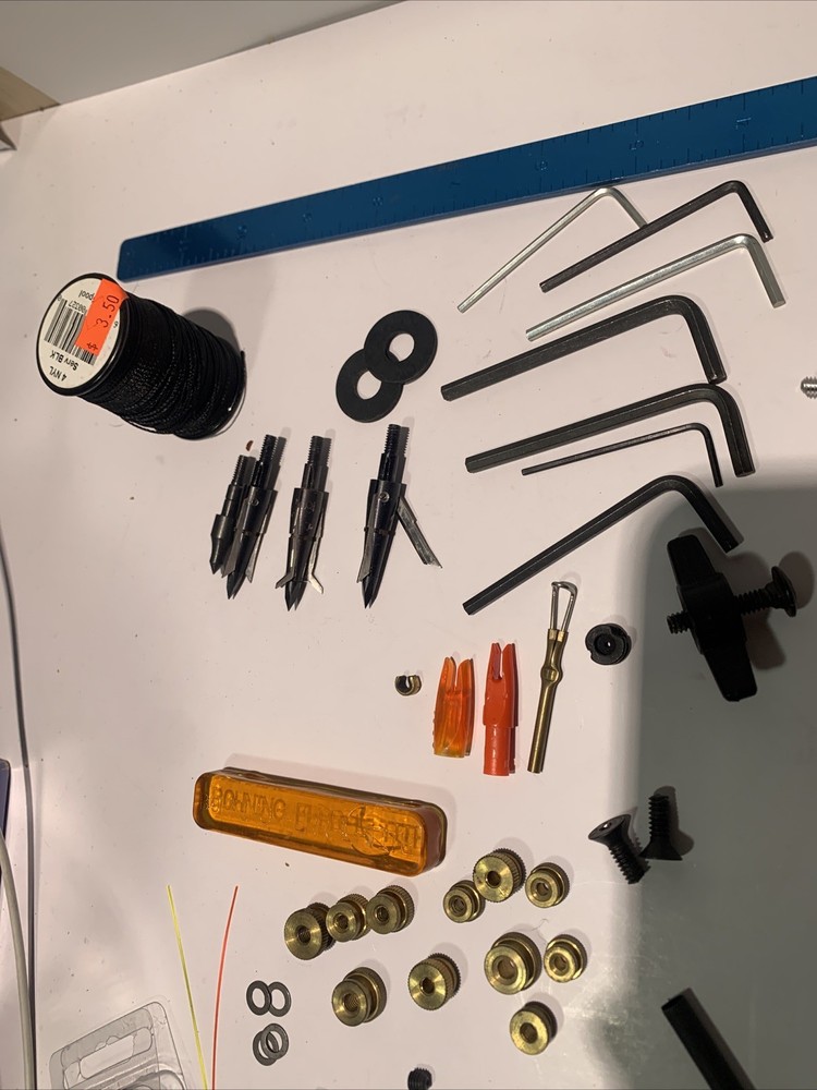 Lot of Miscellaneous Archery items