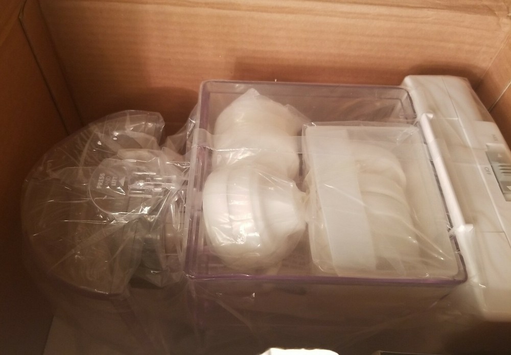 New Creative Pasta Express Automatic Pasta Maker Model X500 1994