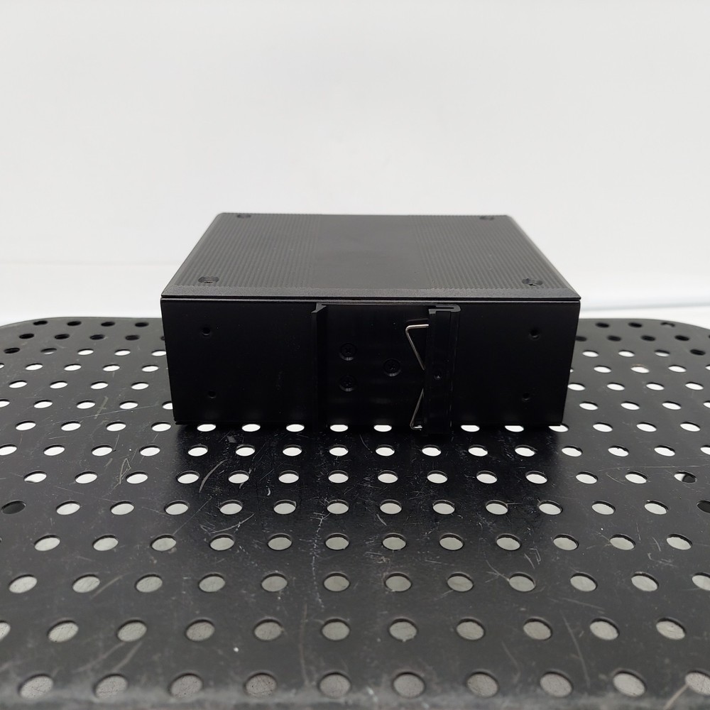 Intellinet 561624 - Switch 8-Port