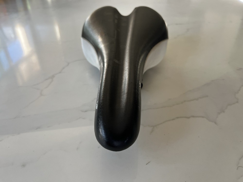Fizik Alienate V5 Carbon Road Saddle - Black -