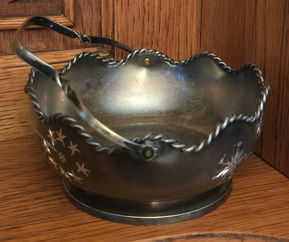 Antique Pairpoint Small Silver Bowl Basket with Moveable Handle
