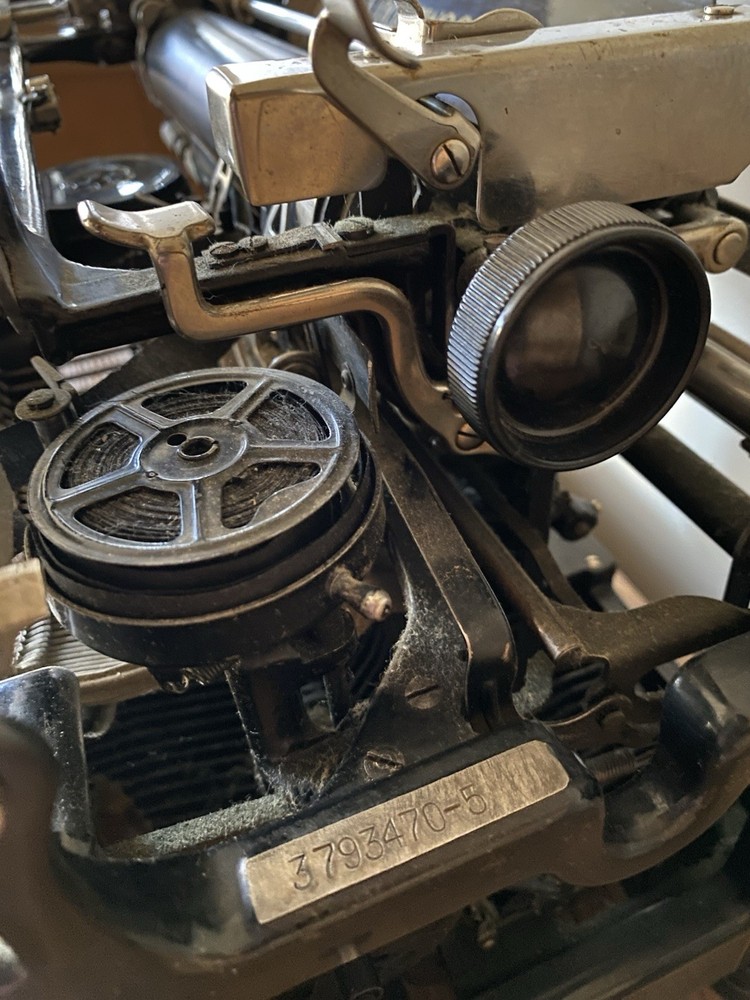 1930 Underwood Standard Typewriter No 5.