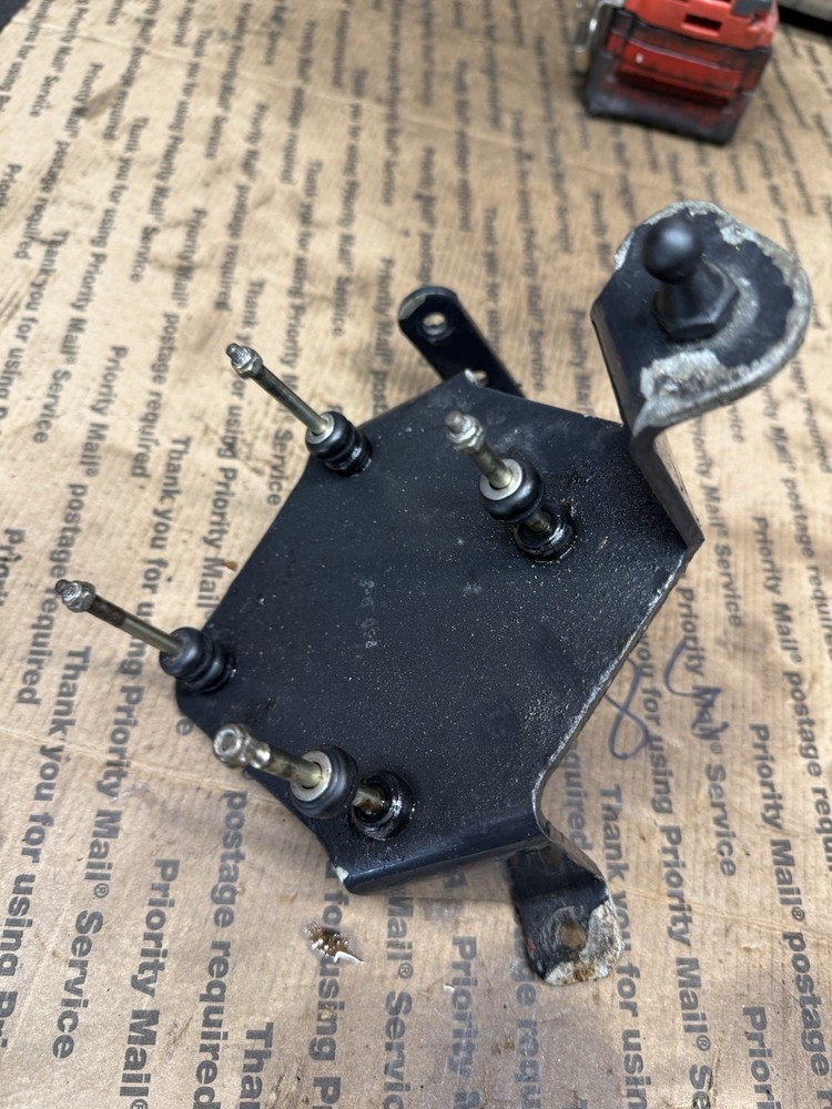 Volvo Penta EEC bracket 3863094